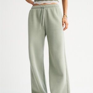 Abercrombie & Fitch Frosty Olive Wide Leg Sweatpants